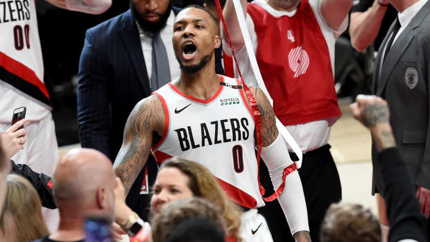 damian-lillard-blazers-game-winner-nba-playoffs.jpg